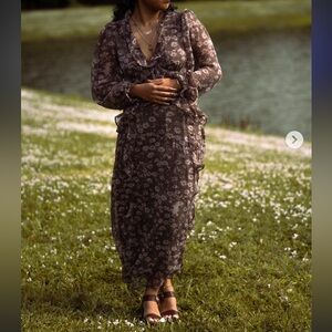 Storia Floral Midi Dress Large